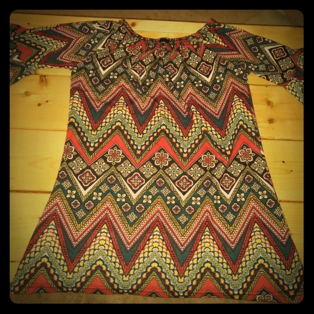 WinWin Bell sleeve top WORN 2 Xs!!